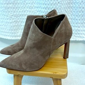 Vince Camuto, suede booties, women’s, size 10